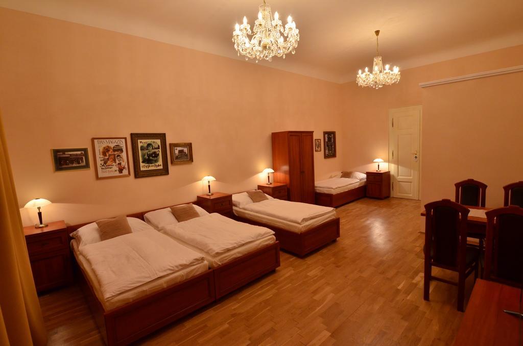Casa de hóspedes Karlova 3*